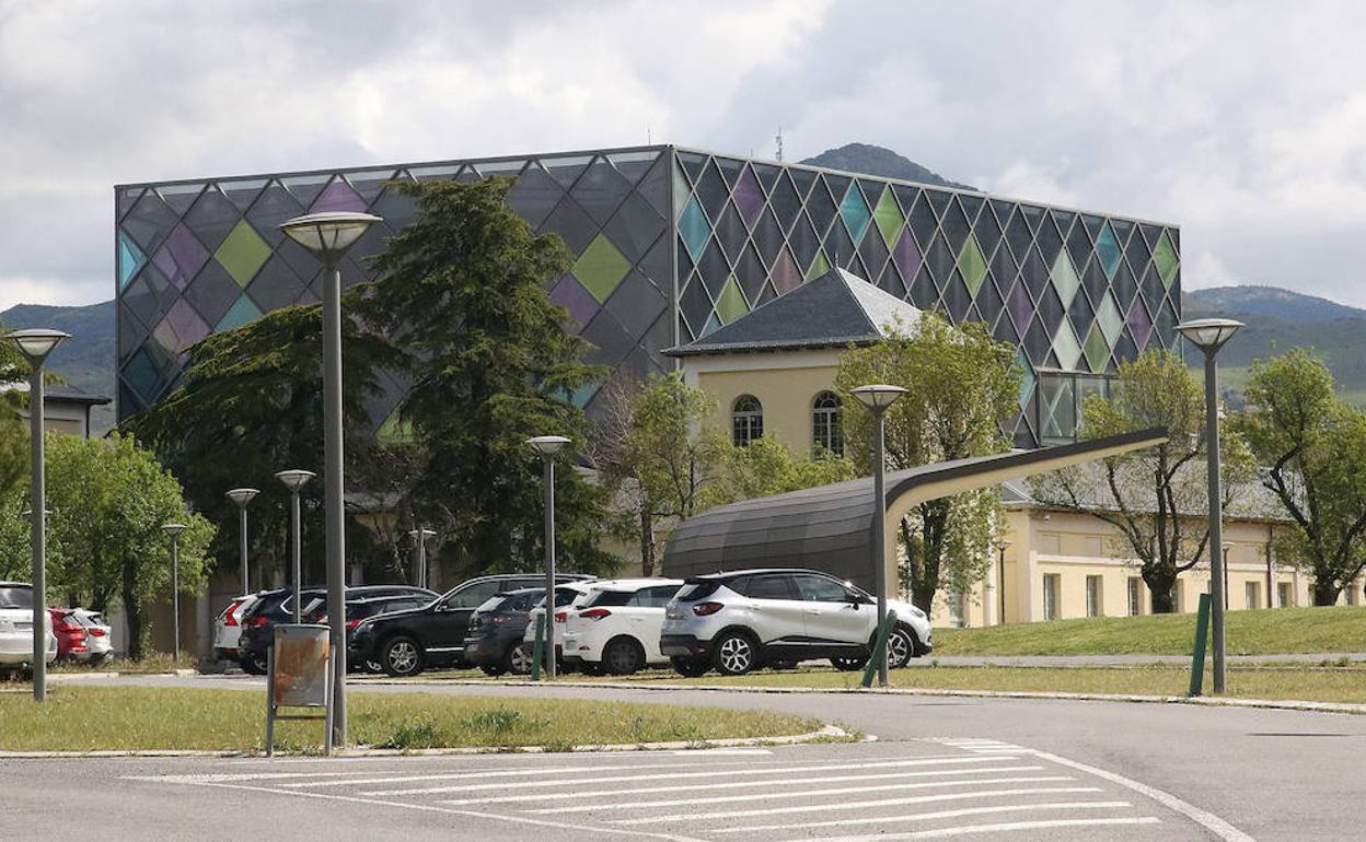 Palacio de Congresos y Exposiciones de La Faisanera. 