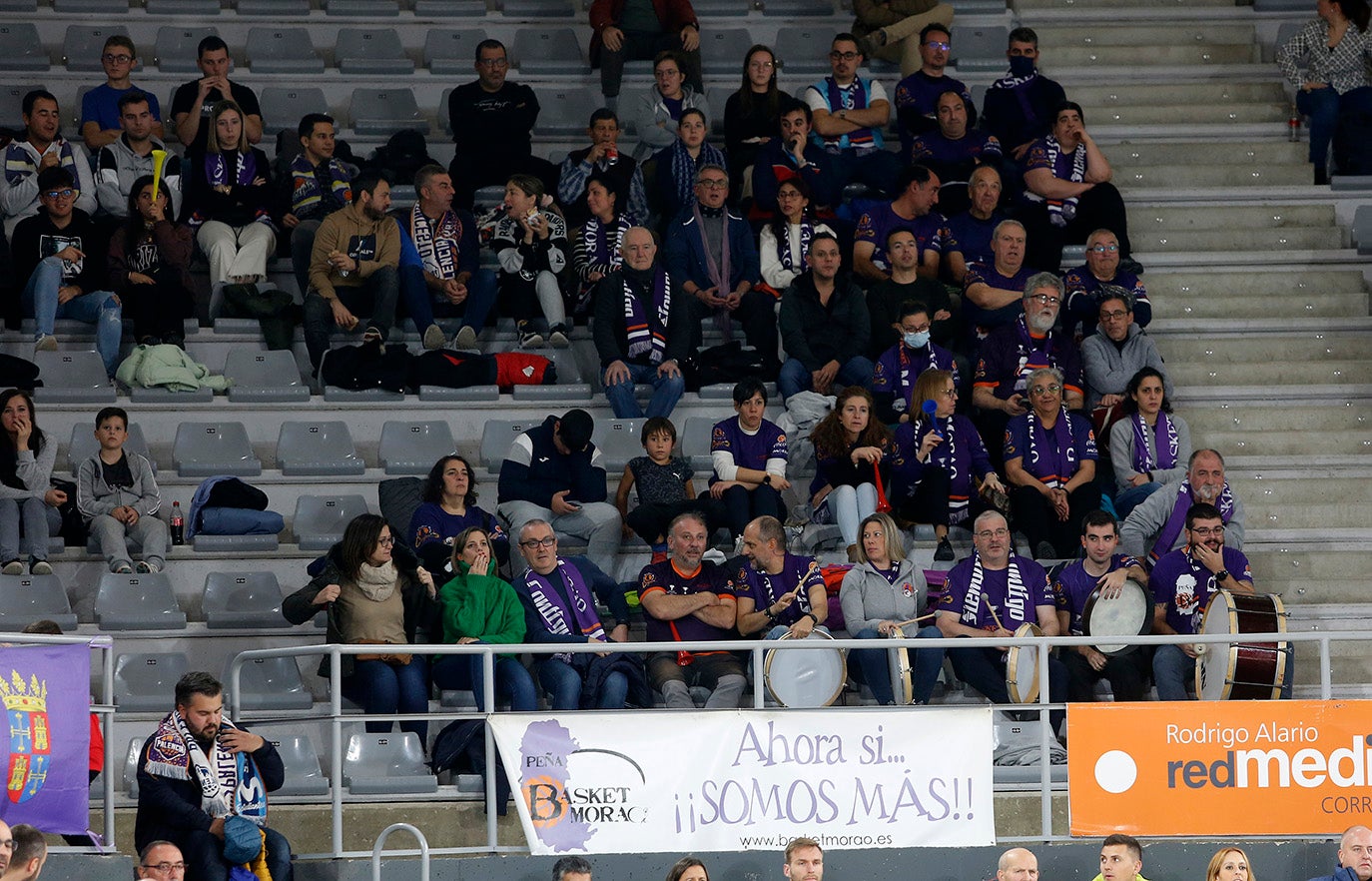 Zunder Palencia Baloncesto 77 - 63 TAU Castelló