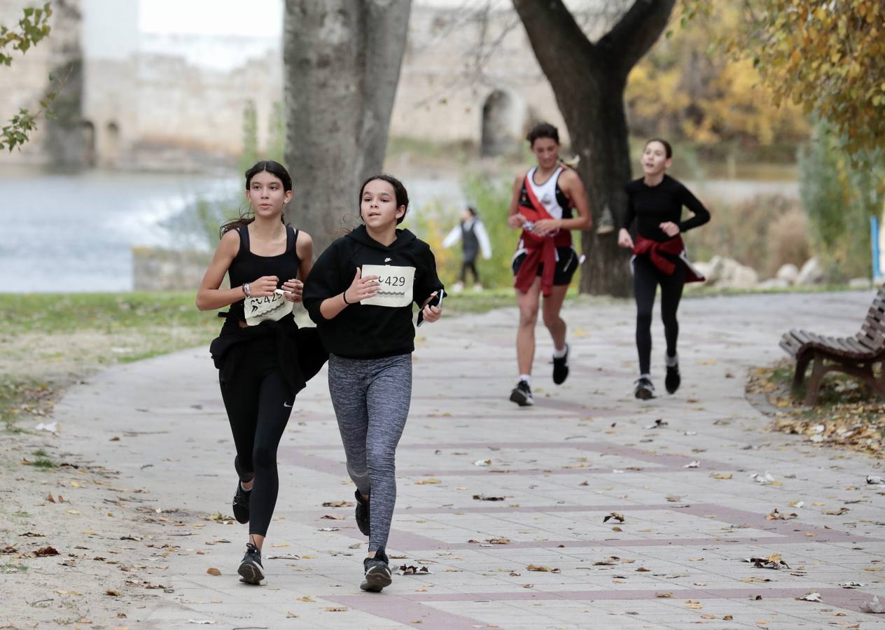 Fotos: 600 corredores se dan cita en la &#039;Rio Running&#039; de Valladolid