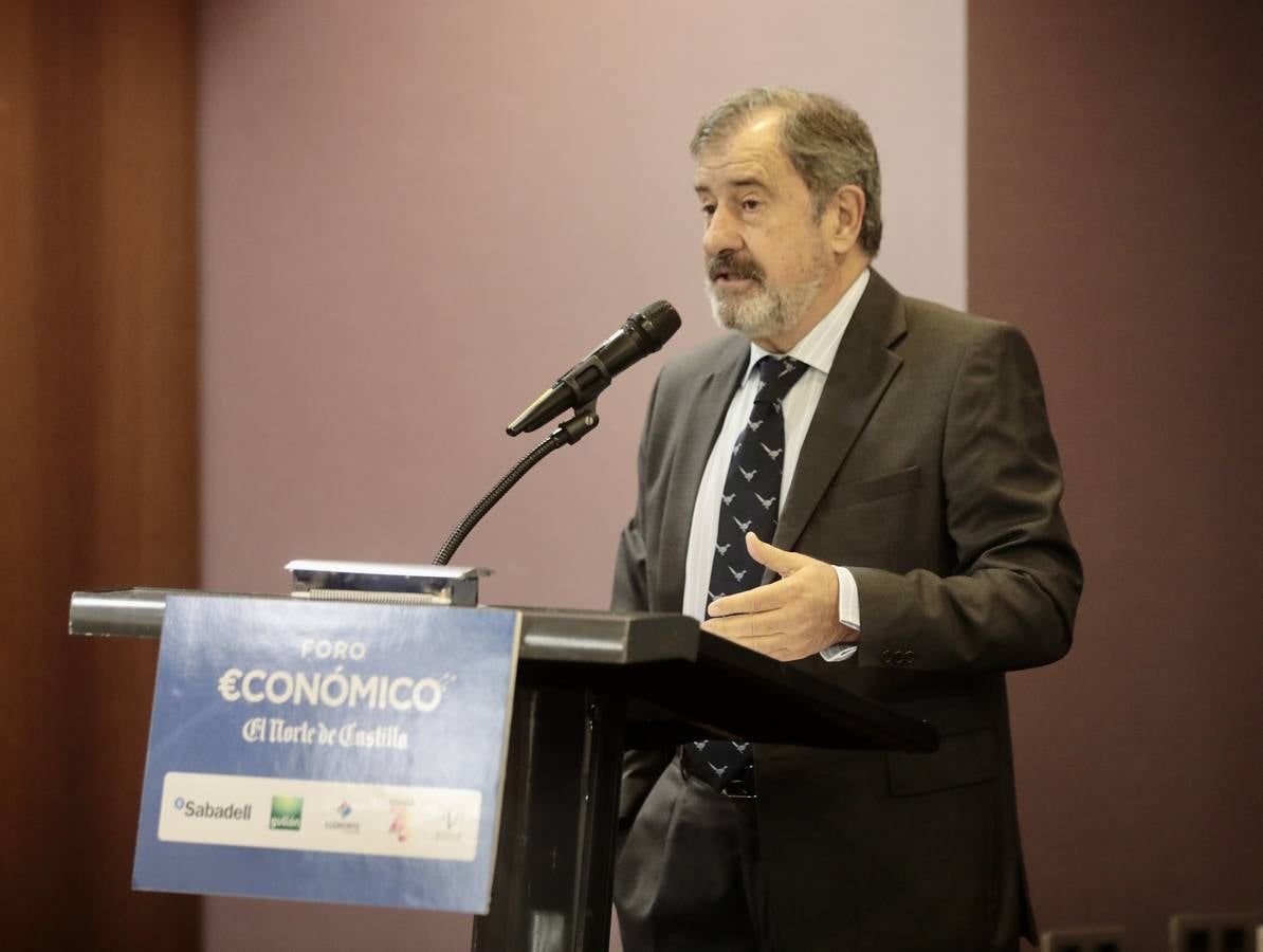 Fotos: Ignacio Marco-Gardoqui, en el Foro Económico de El Norte