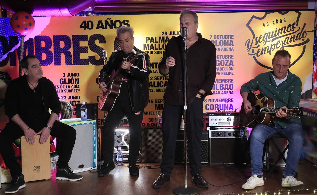 Hombres G presenta la gira que conmemora sus 40 años en la música, 'Y seguimos empezando'. 