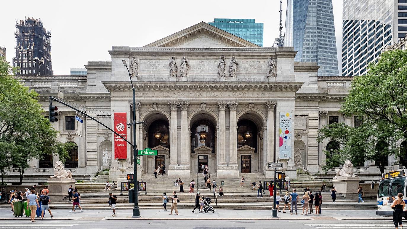 Fachada de la Biblioteca Pública de Nueva York. 