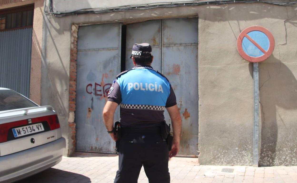 Un agente de la Policía Local de Cuéllar.