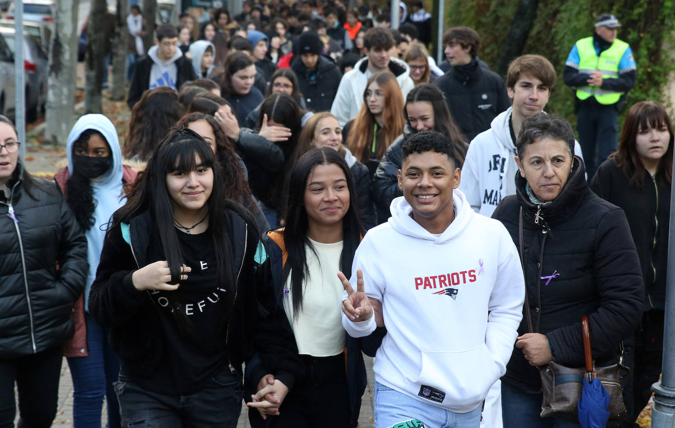 Actos contra la violencia machista en el IES Giner de los Ríos y Colegio San José.