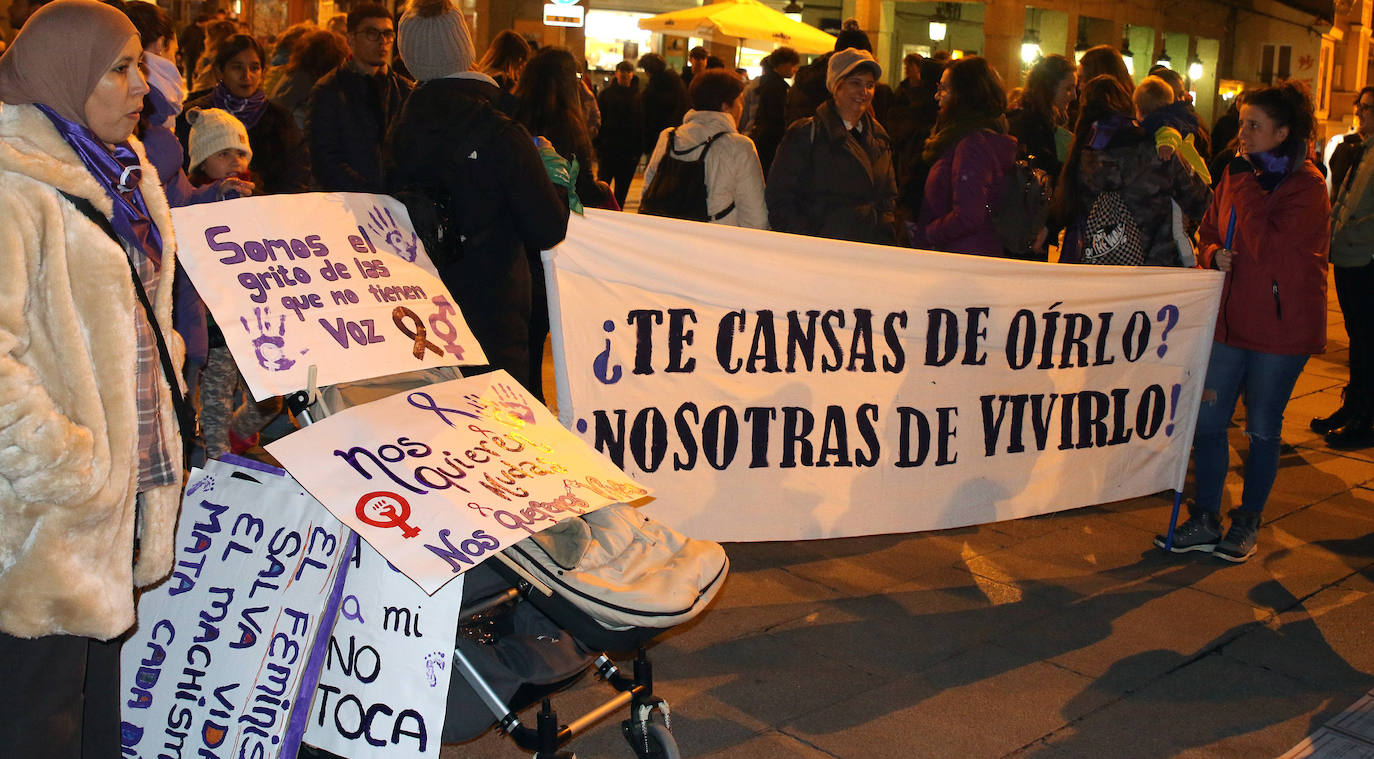 Concentración contra la violencia machista en Segovia.