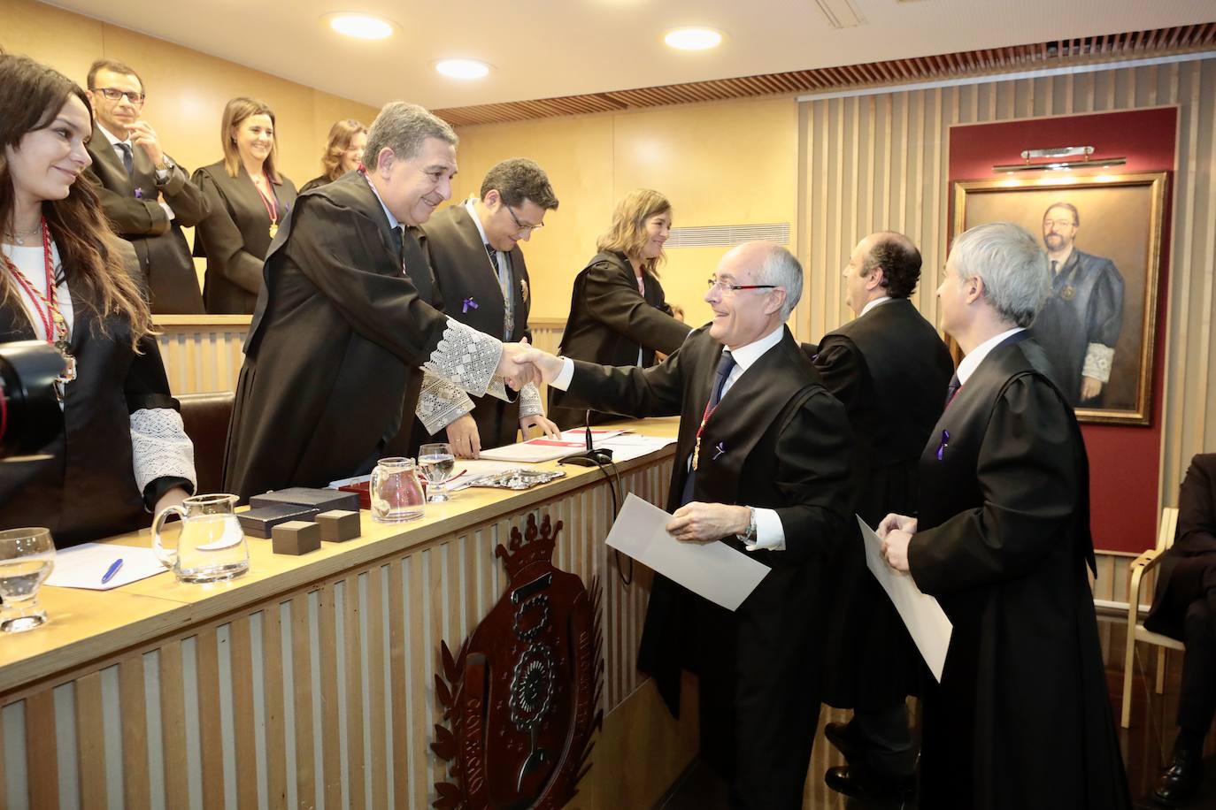 Fotos: El Colegio de Abogados de Valladolid entrega sus insignias