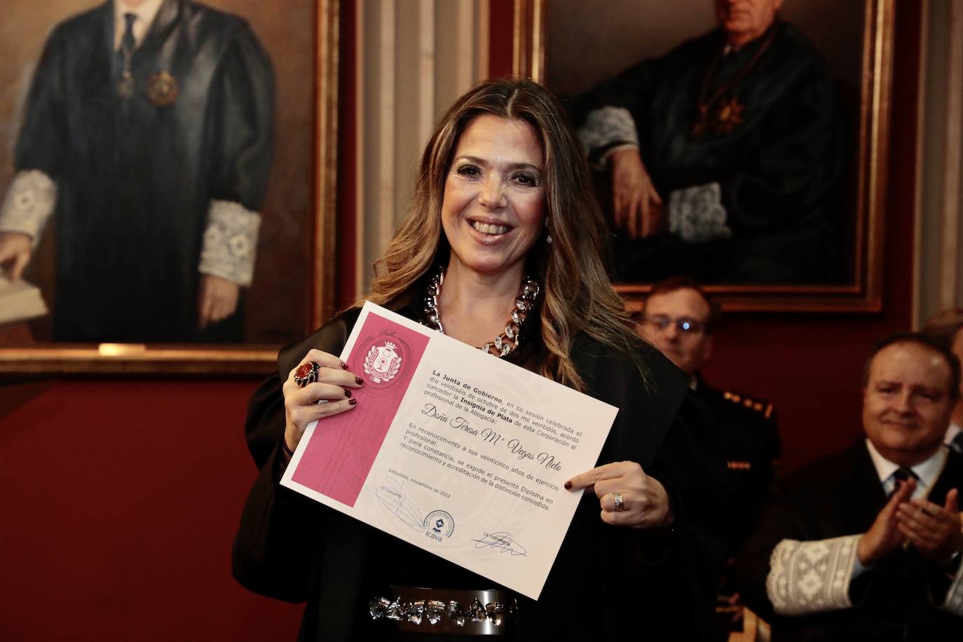 Fotos: El Colegio de Abogados de Valladolid entrega sus insignias