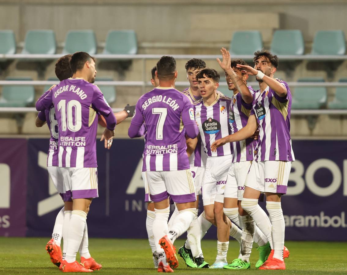 Fotos: Real Valladolid y Getafe disputan en La Nueva Balastera la primera Copa del Palencia CF (1-0)