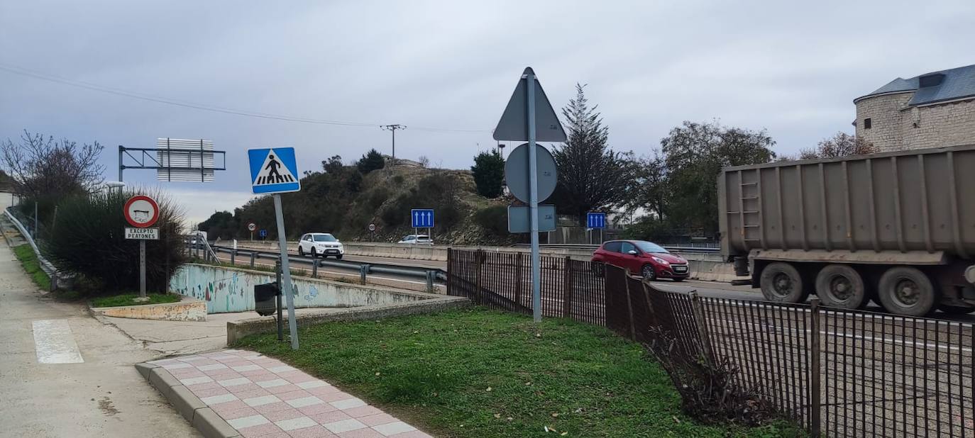 Paso subterráneo ubicado a pocos metros del lugar del siniestro.