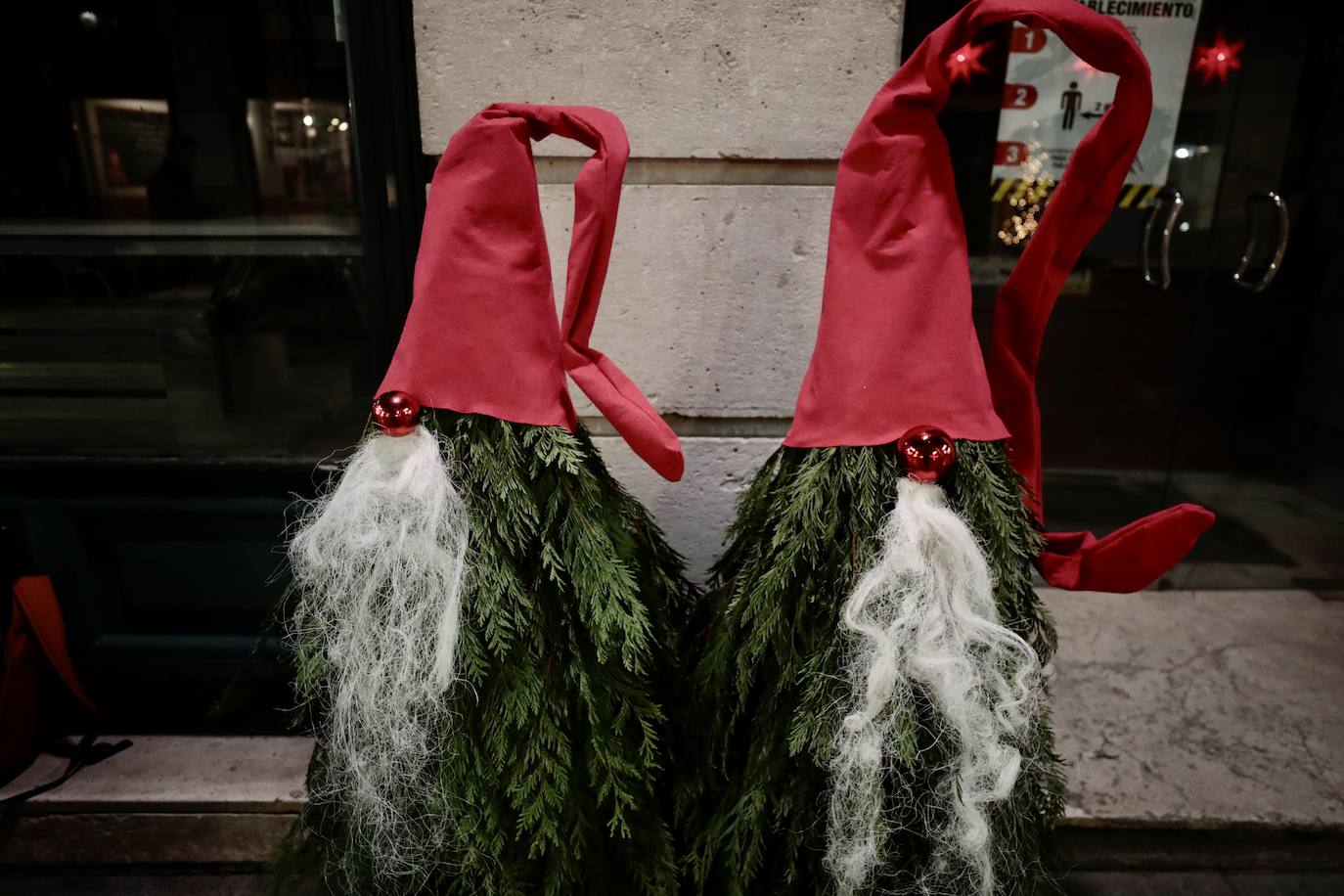Fotos: Decoración de Navidad en la calle Platerías de Valladolid