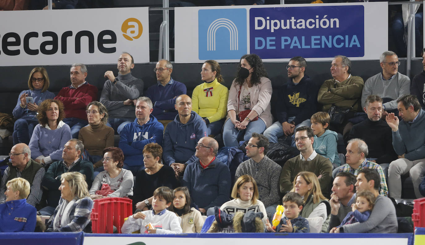 Fotos: La afición del Zunder Palencai no falla