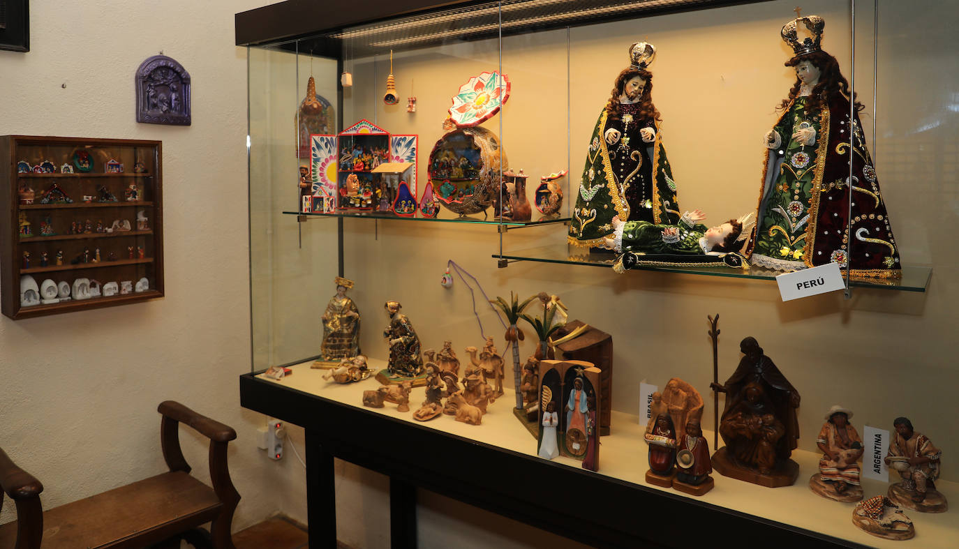 Fotos: Exposición de belenes de las clarisas de Carrión