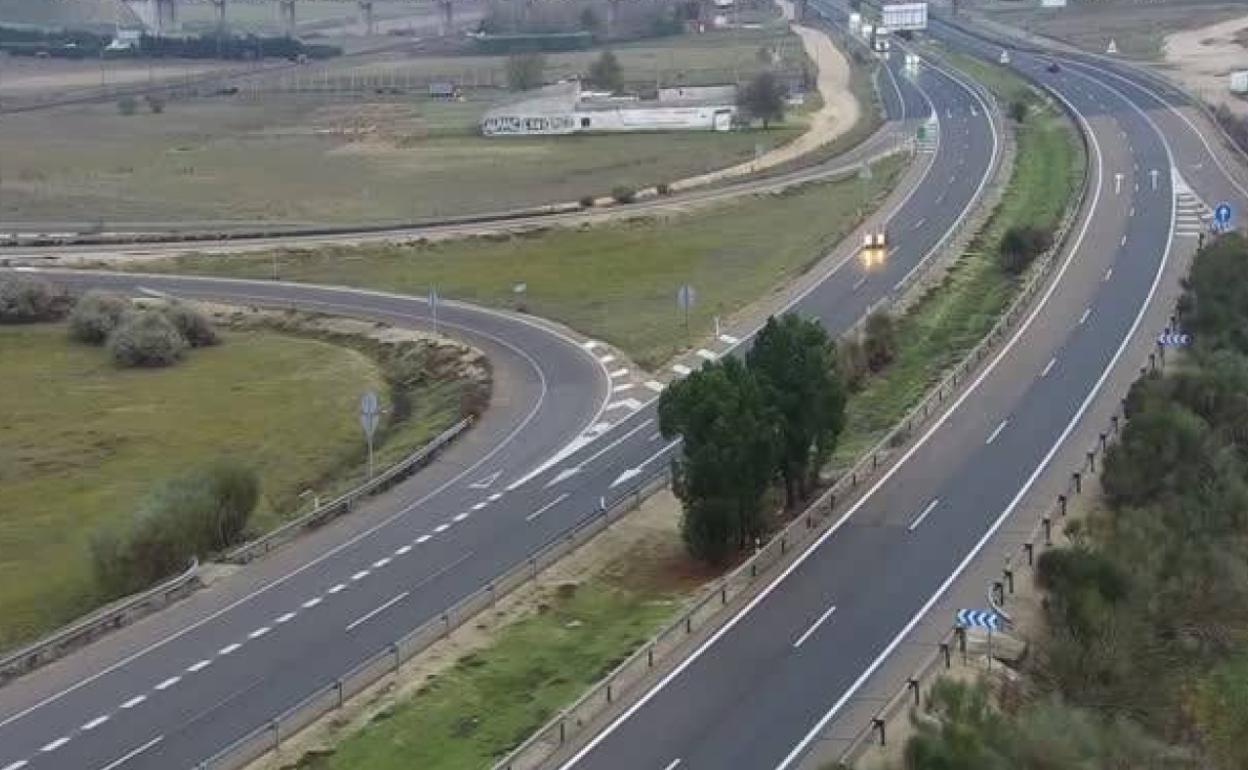 Circulación normalizada en el tramo de la A-6 en el que tuvo lugar el siniestro. 