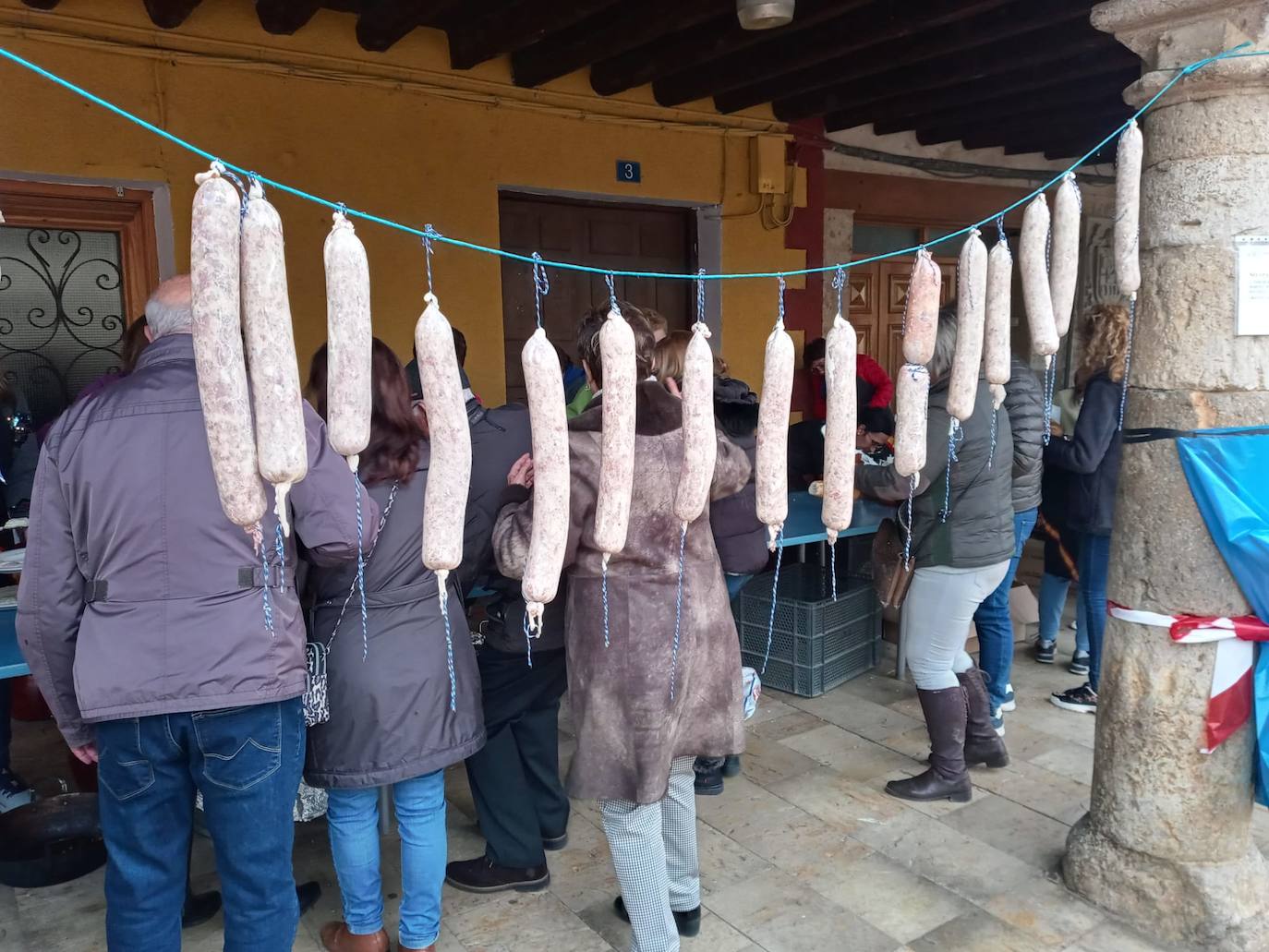 Fotos: IV Fiesta de la Matanza en Villabrágima (Valladolid)