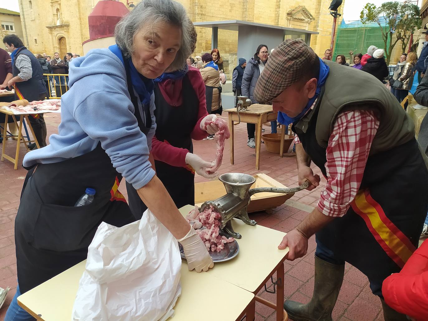Fotos: IV Fiesta de la Matanza en Villabrágima (Valladolid)