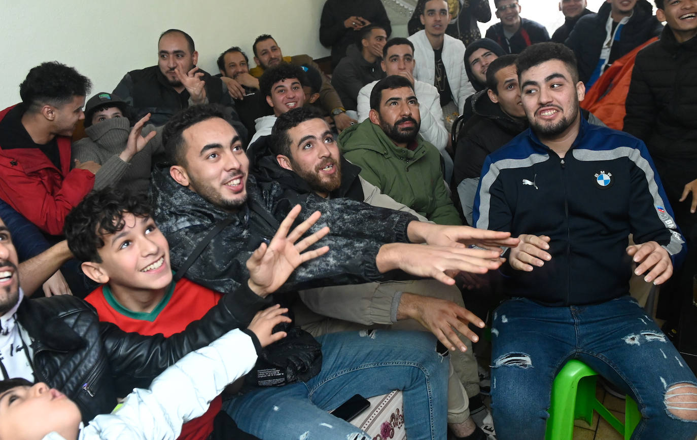 Fotos: Celebración en el barrio de Delicias por la victoria de Marruecos