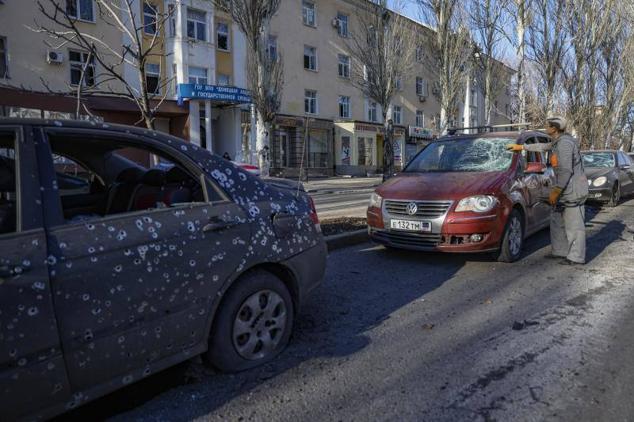 Fotos: Ucrania bombardea un mercado en Donetsk