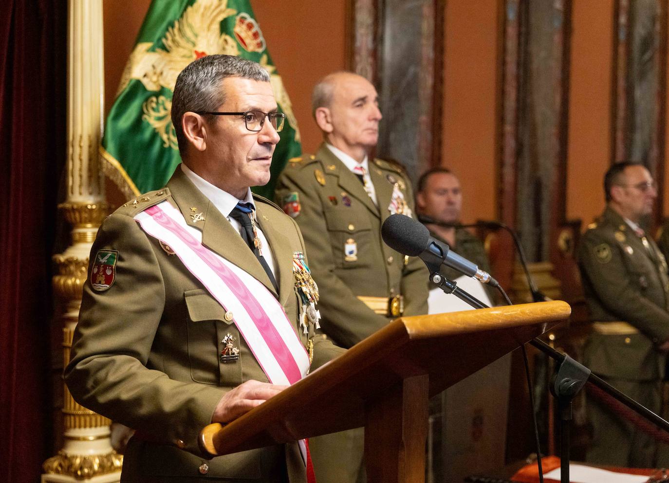 Fotos: Acto militar con motivo del Día de la Inmaculada en Valladolid