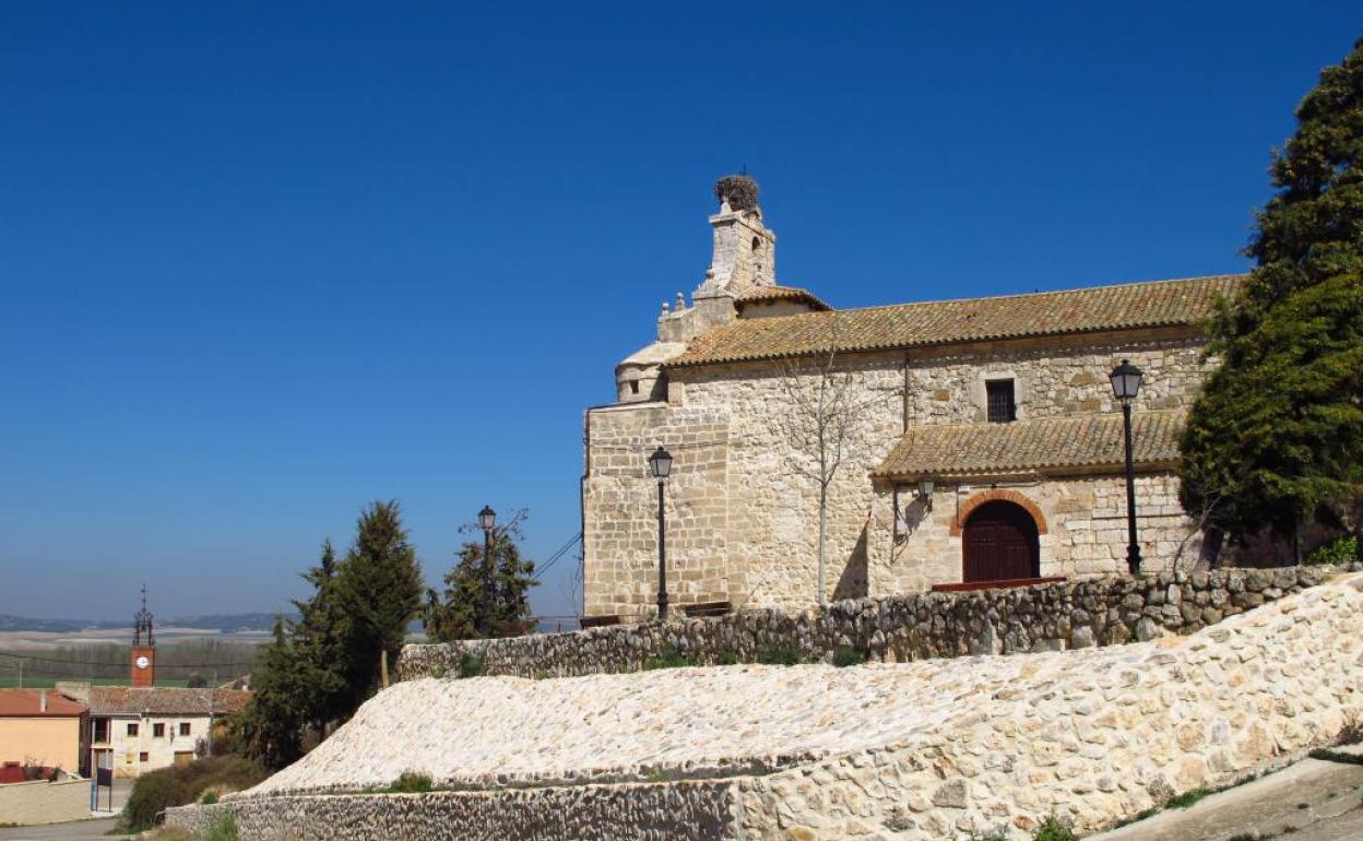 Iglesia de Reinoso y torre del reloj, en Reinoso de Cerrato. 