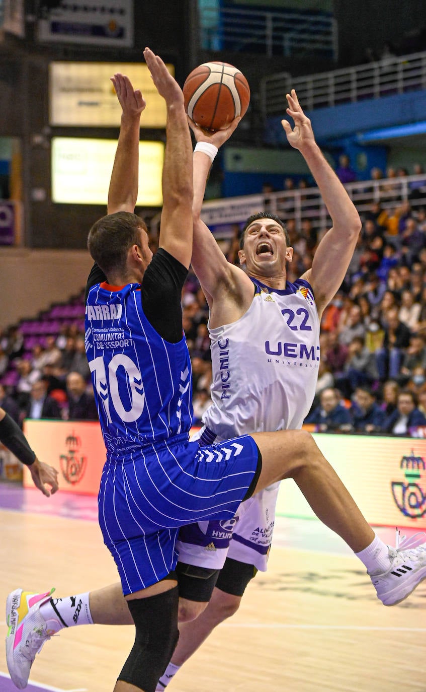 Fotos: Real Valladolid de Baloncesto 68 - 52 HLA Alicante