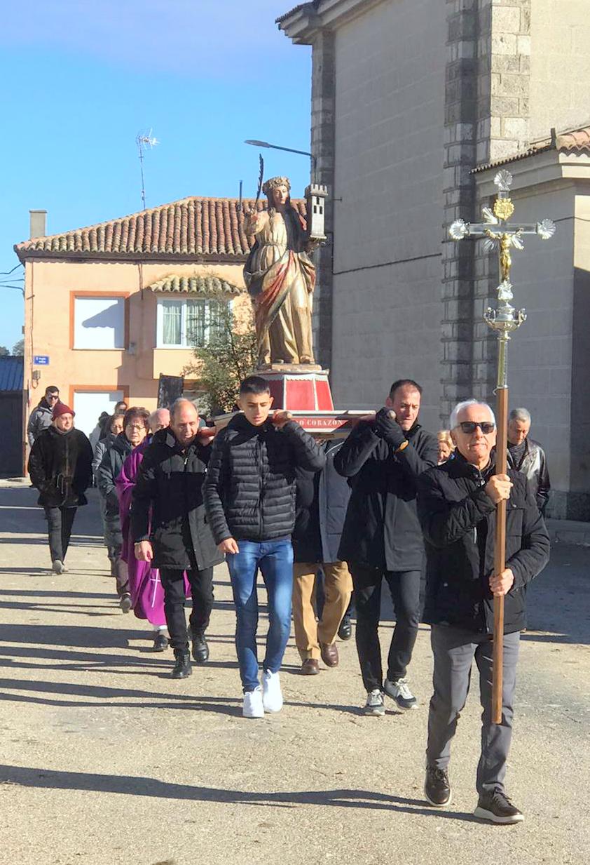 Los hermedeños disfrutan de un animado programa festivo para celebrar Santa Bárbara