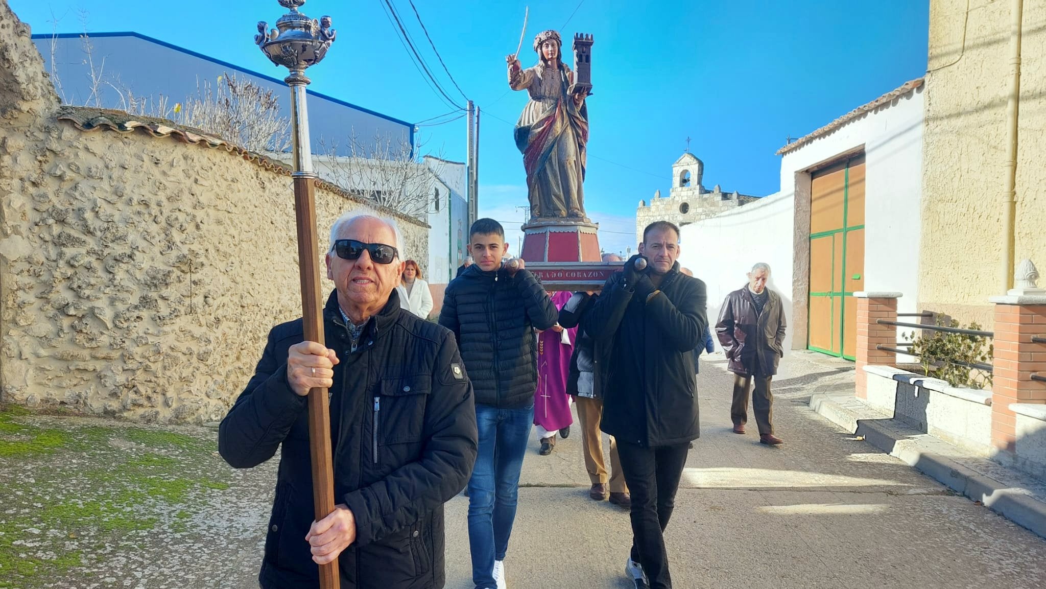 Los hermedeños disfrutan de un animado programa festivo para celebrar Santa Bárbara