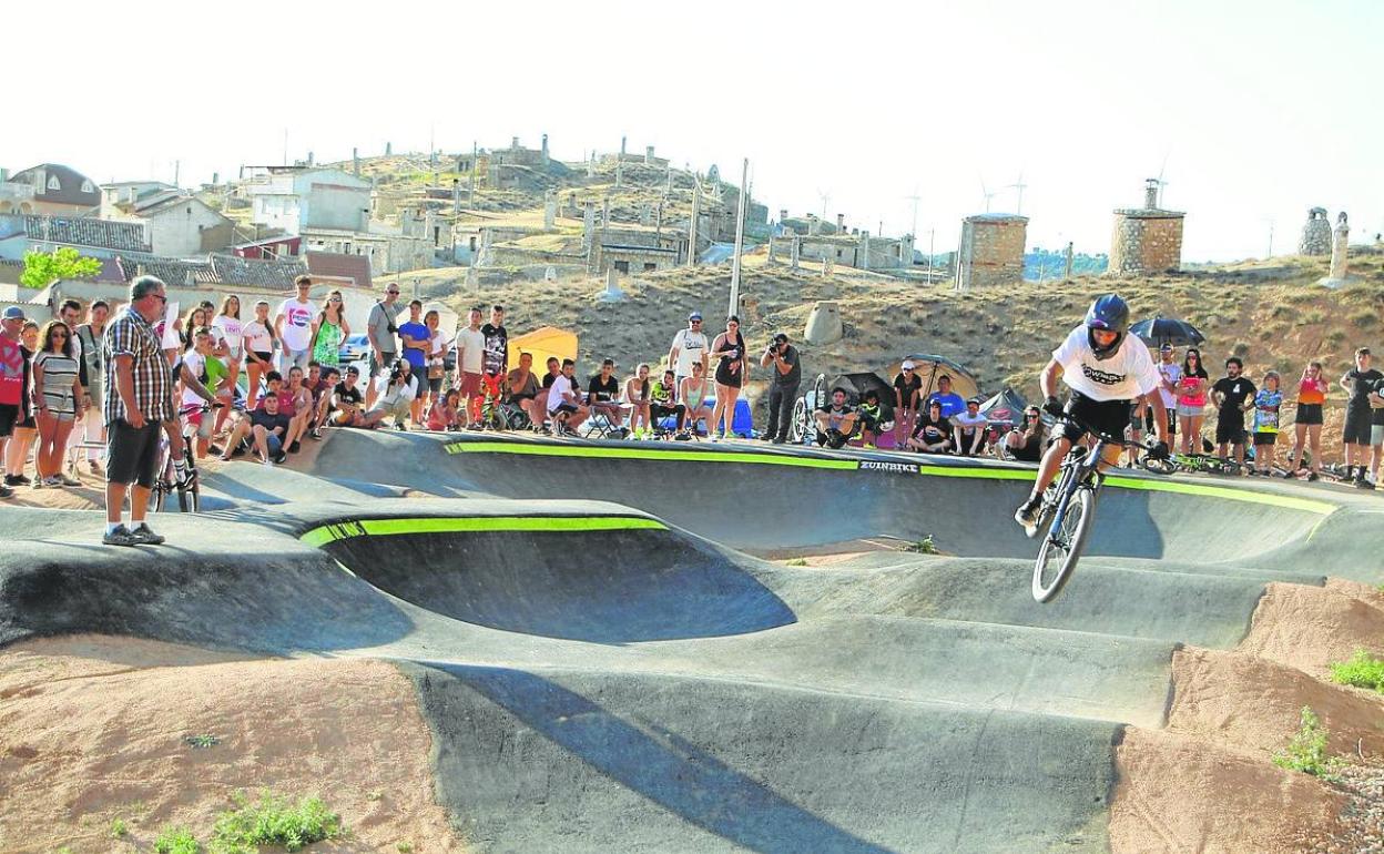 Exhibición de 'pump track' en Valladolid. 