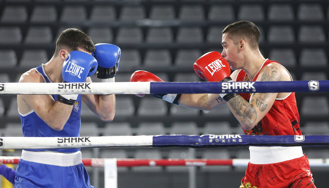 Fotos: Buena pegada en el Pabellón de Palencia