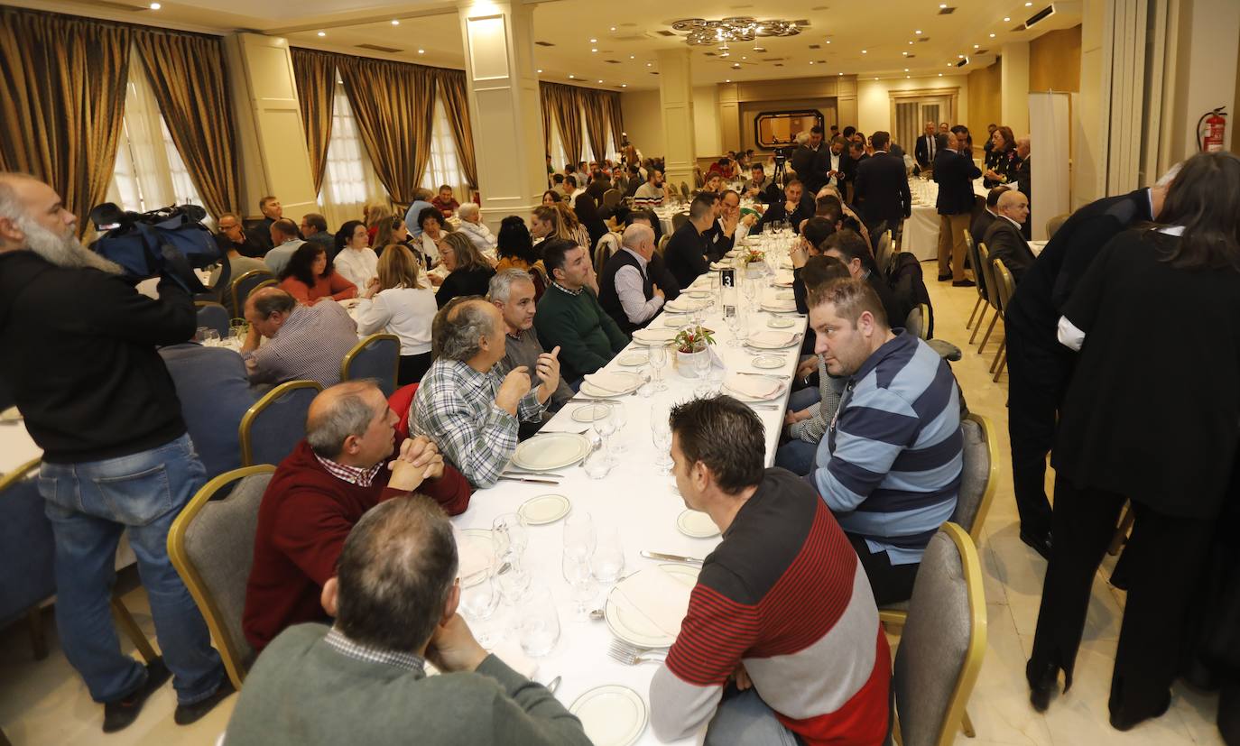 Fotos: Asaja hace balance anual en la comida de Navidad