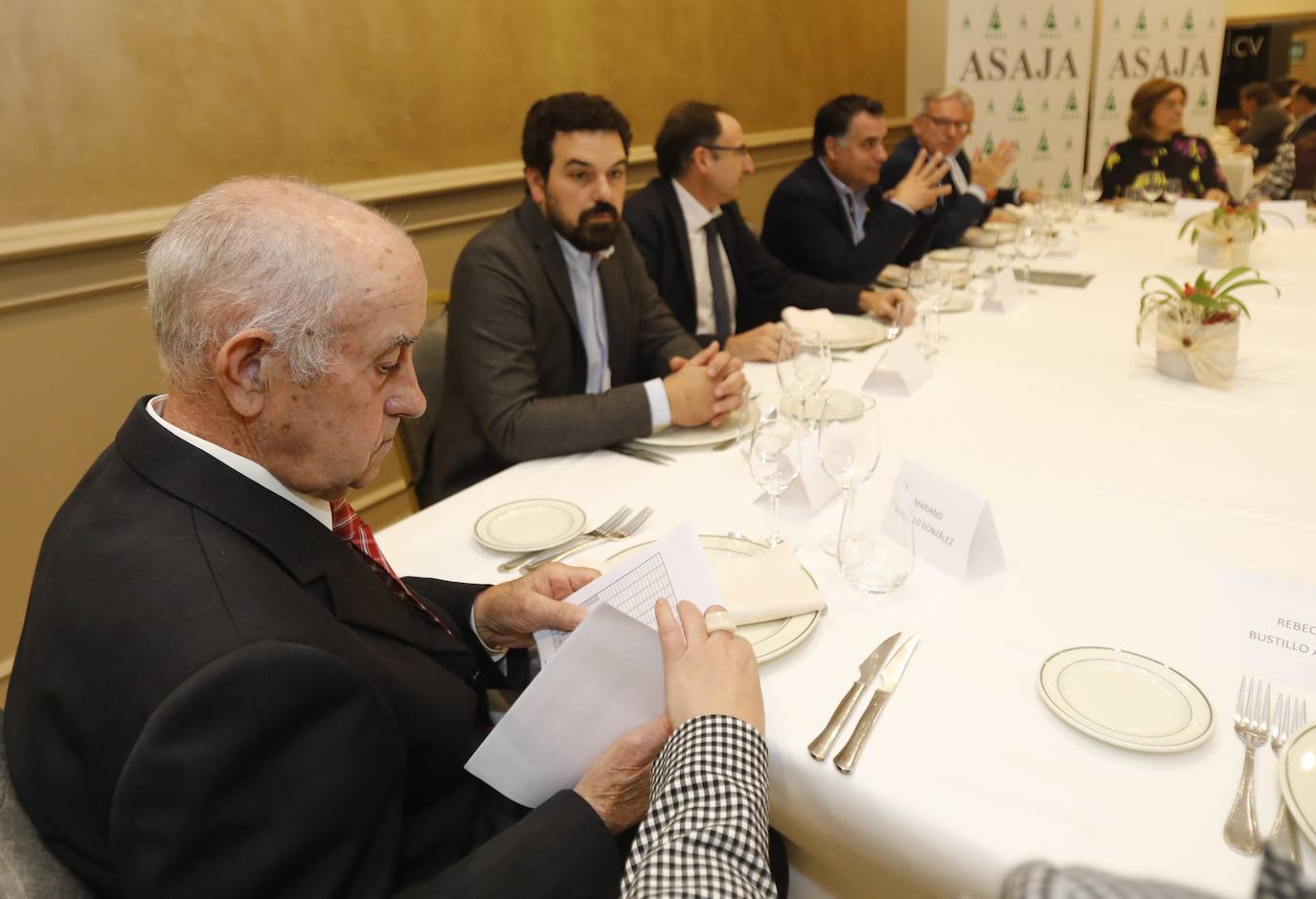 Fotos: Asaja hace balance anual en la comida de Navidad