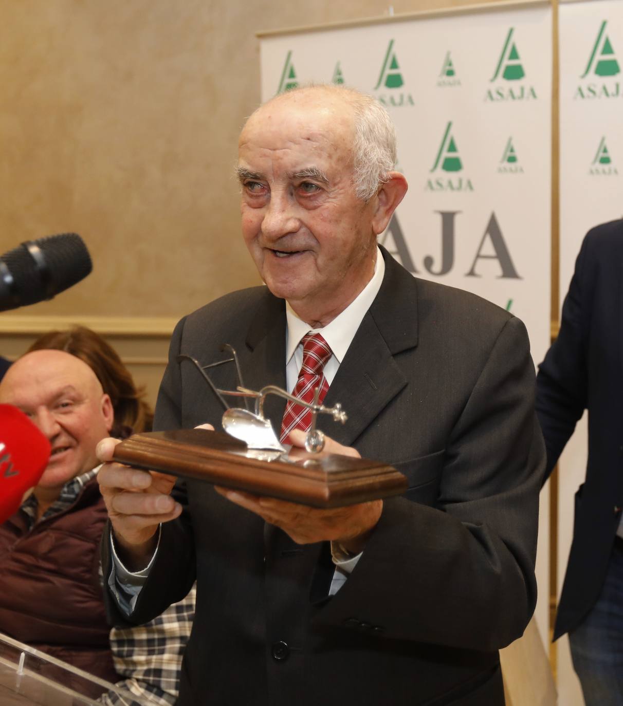 Fotos: Asaja hace balance anual en la comida de Navidad