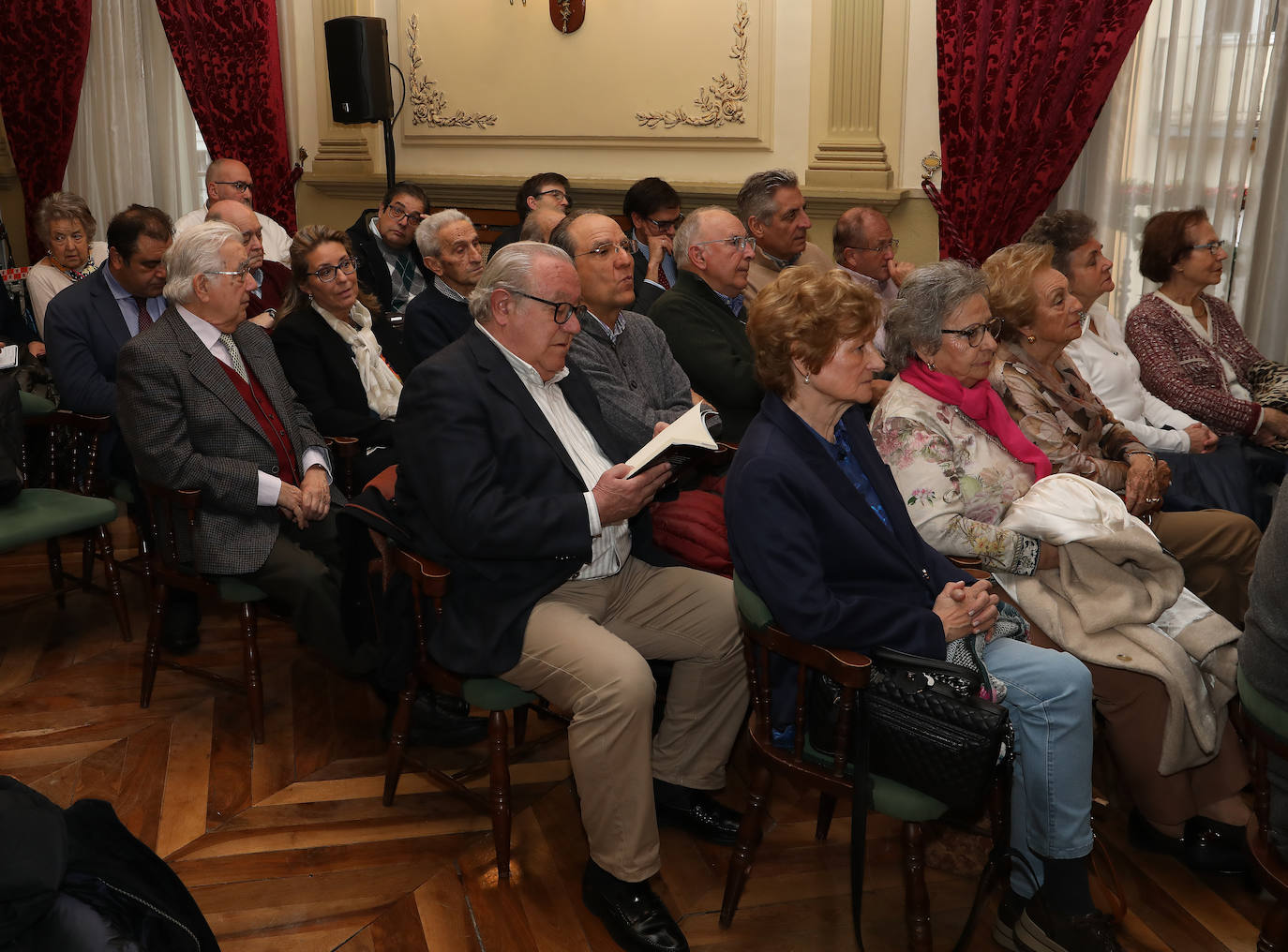 Fotos: Un libro homenaje al poeta y farmacéutico Fernández Nieto