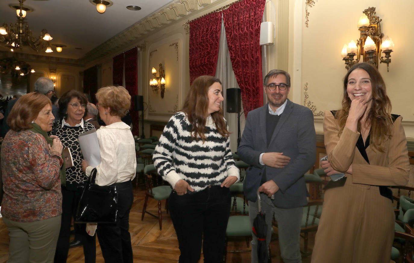 Fotos: Un libro homenaje al poeta y farmacéutico Fernández Nieto