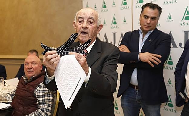 Mariano Bustillo, que fue homenajeado. 