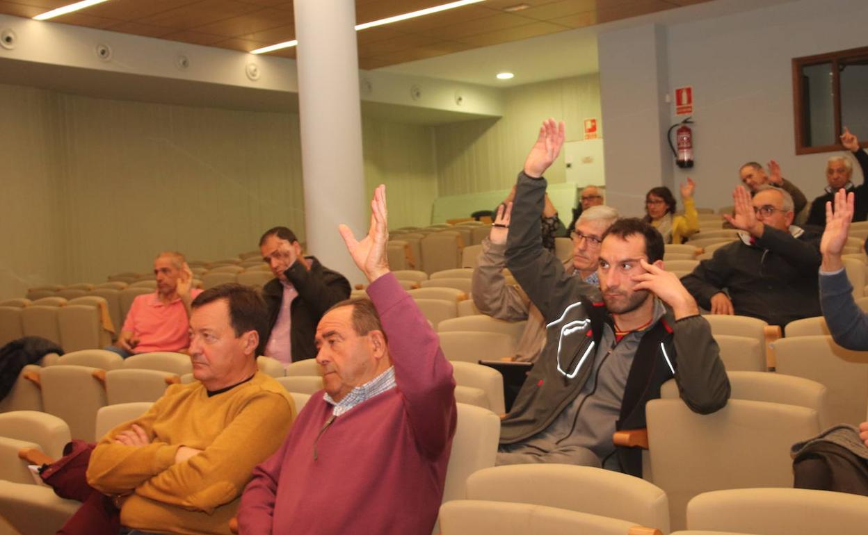 Última asamblea de la Comunidad de Villa y Tierra.