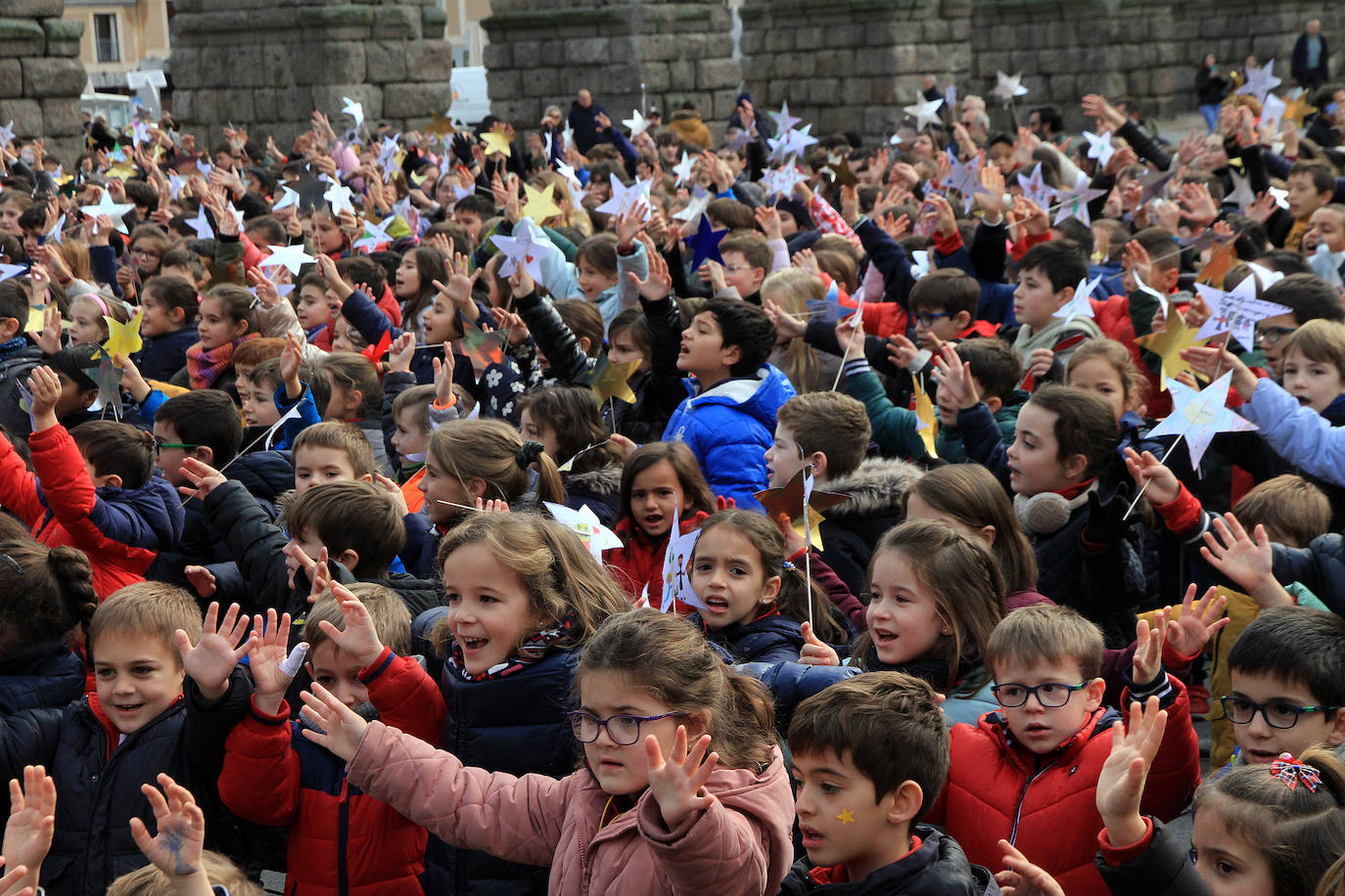 Felicitación navideña a Segovia por parte de los alumnos del Claret.