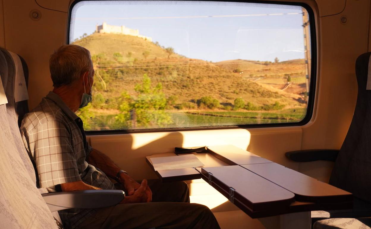 Alegato del viajar cercano