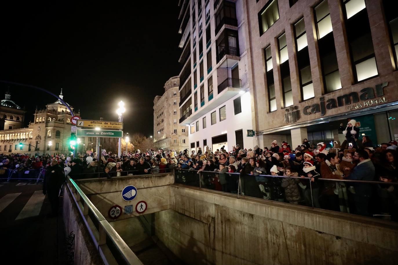 Fotos: Papá Noel llena de ilusión las calles de Valladolid