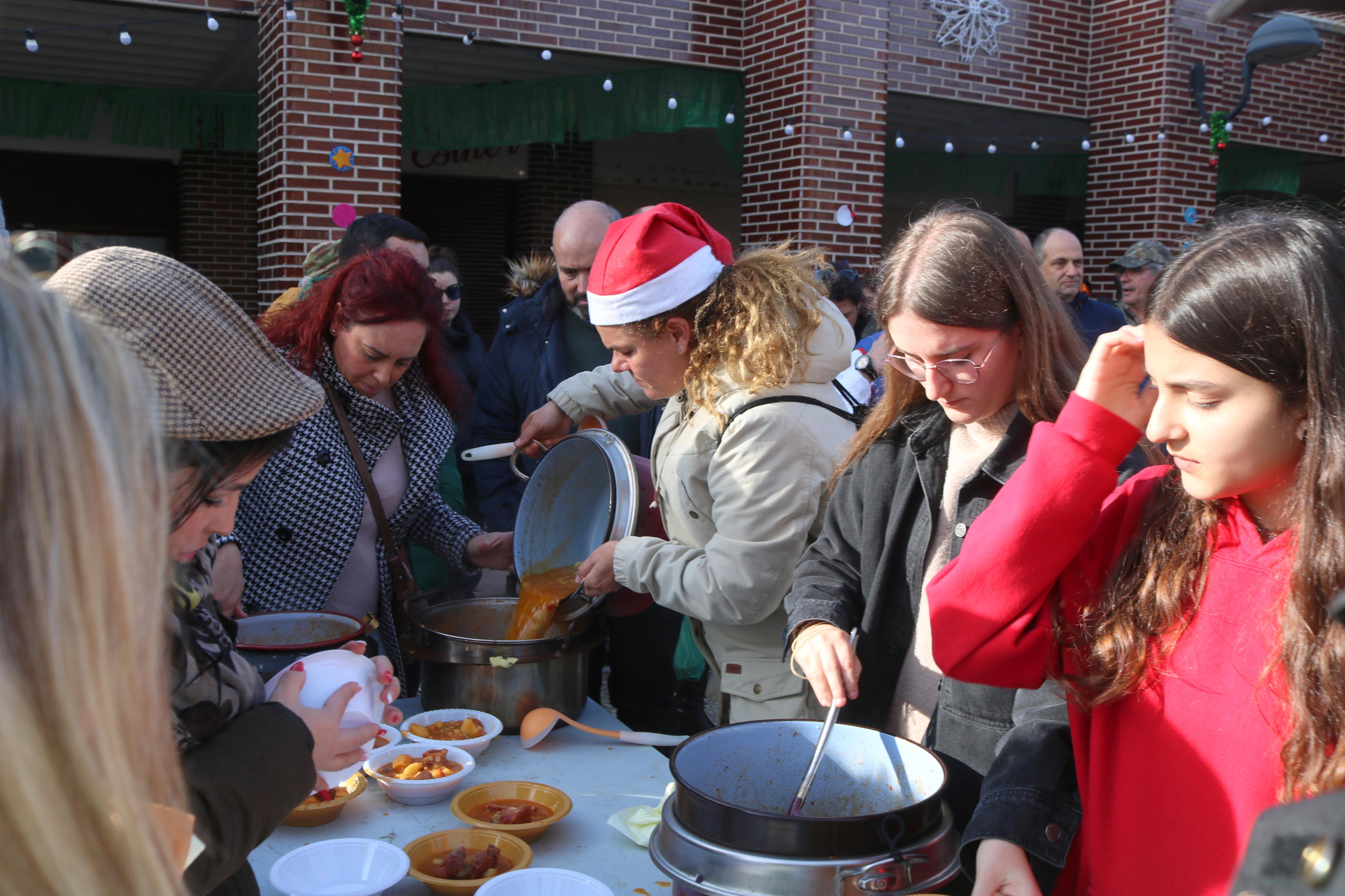 Numeroso público acudió al certamen gastronómico que nace con vocación de continuidad