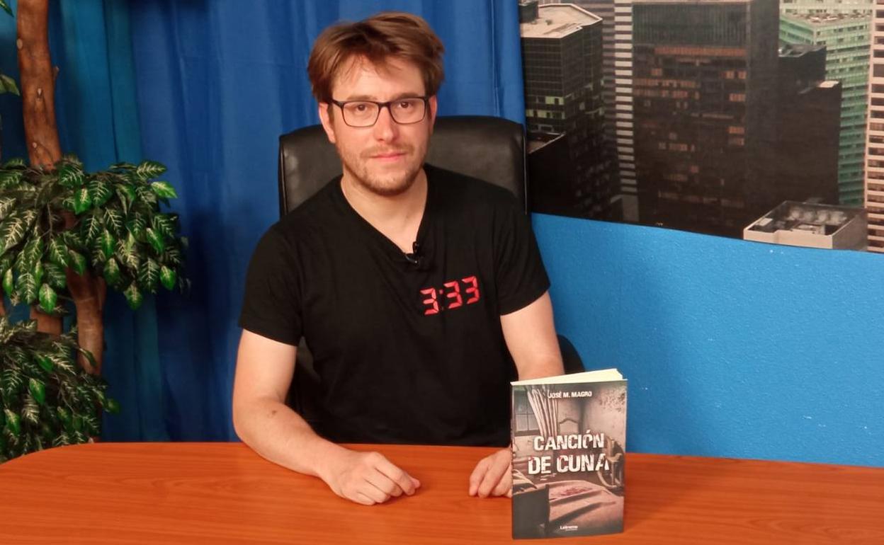 José M. Magro, con su novela de terror 'Canción Novela' 
