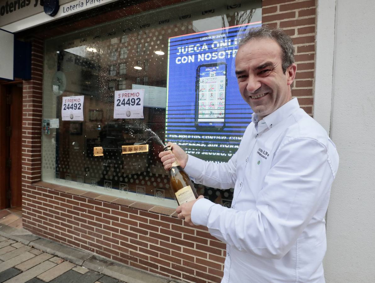 Quinto premio en la administración de lotería Juan Martínez Villergas de Parquesol y bar New York.