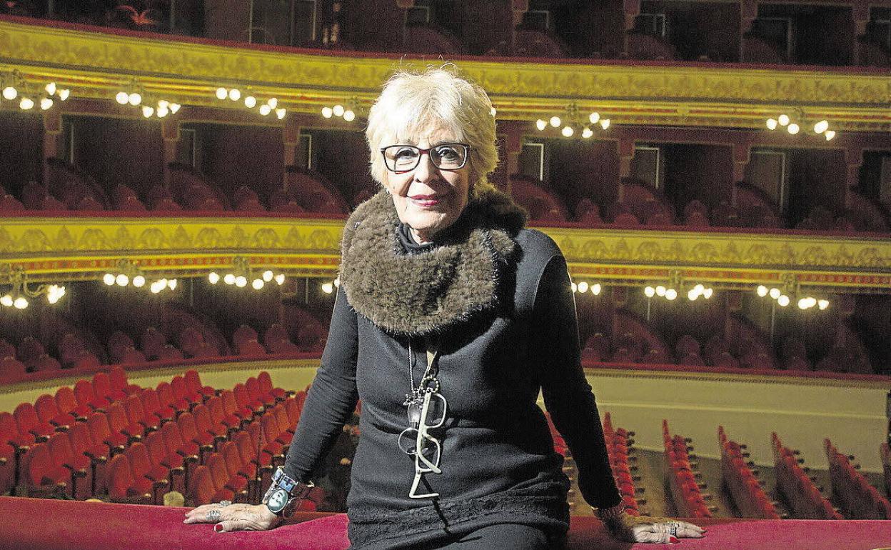 Concha Velasco, en el Teatro Calderón de Valladolid. 