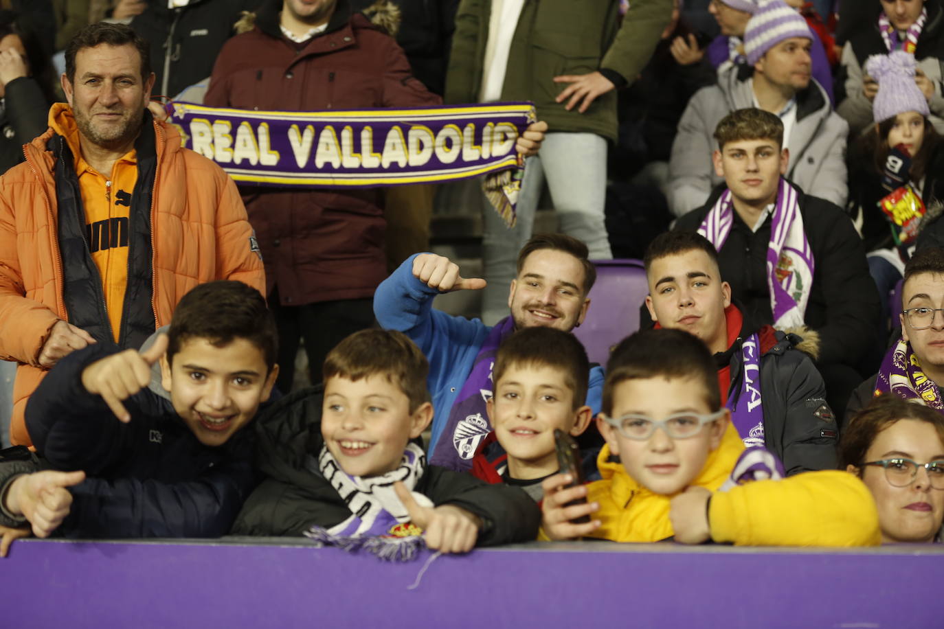 Fotos: Búscate en la grada de Zorrilla (2/5)