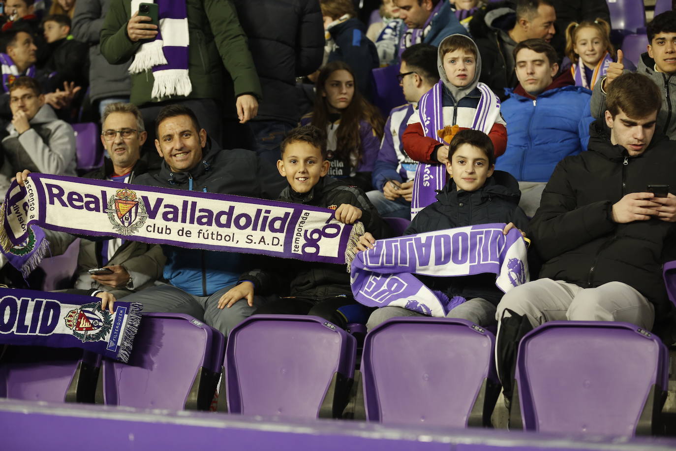 Fotos: Búscate en la grada de Zorrilla (2/5)