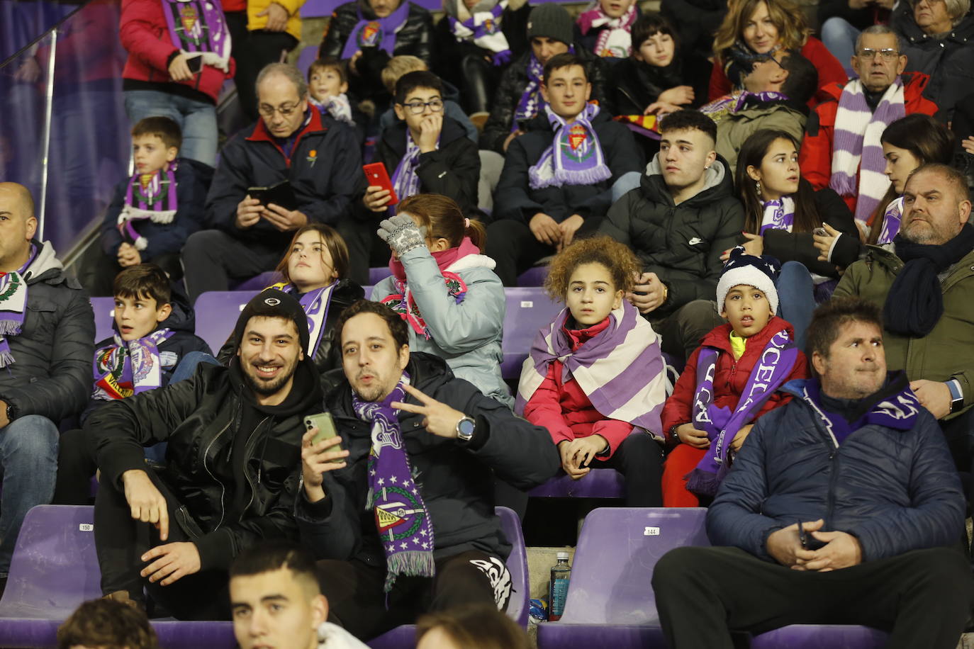 Fotos: Búscate en la grada de Zorrilla (3/5)