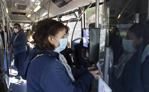 Segunda rebaja en los bonos de Auvasa: de 53 a 38 céntimos el viaje con la tarjeta ordinaria