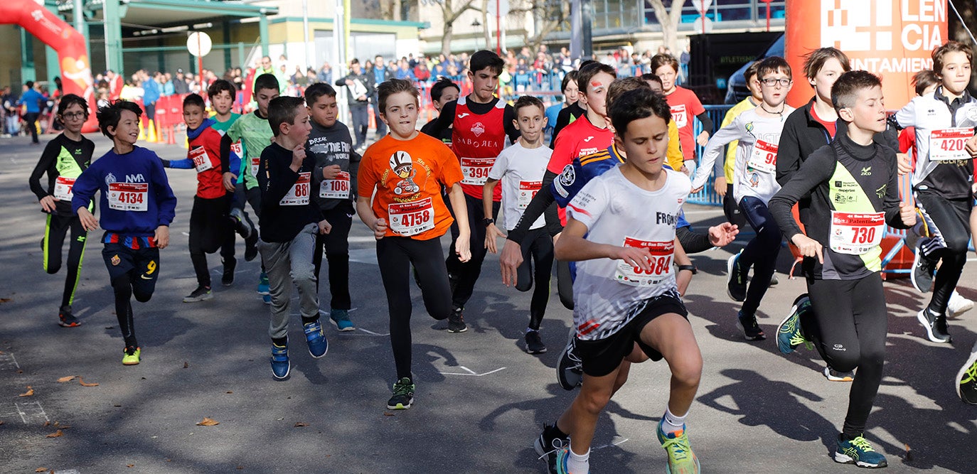 San Silvestre Infantil en los alrededores del Pabellón Municipal de Deportes