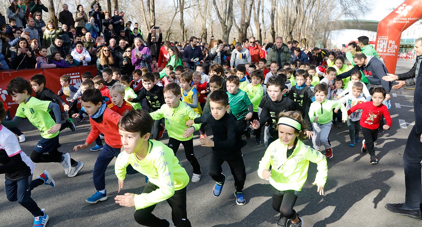 San Silvestre Infantil en los alrededores del Pabellón Municipal de Deportes