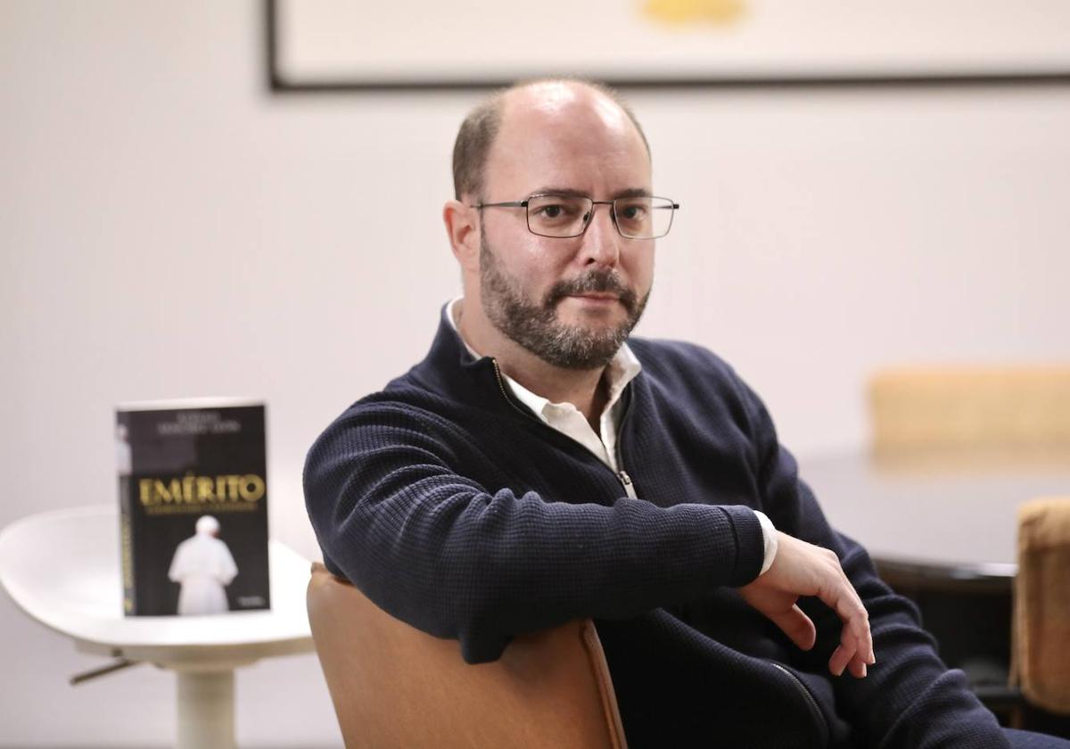 Álvaro Sánchez León, durante la presentación de su libro en la oficina del Opus Dei en Valladolid.