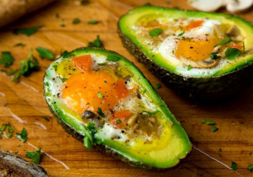 Aguacate relleno en freidora de aire